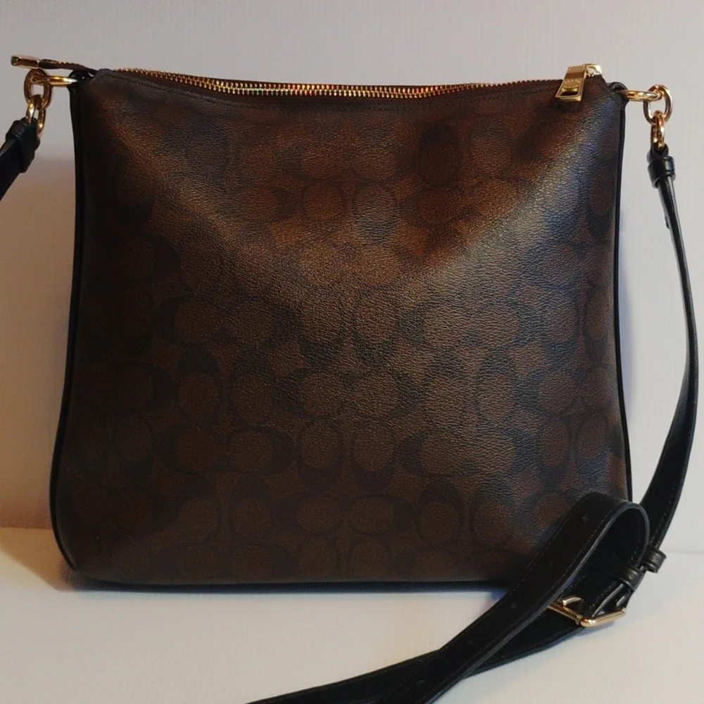 Coach Mae File Crossbody In Signature Canvas Beautiful Metal No Hangtag - Picture 4 of 12